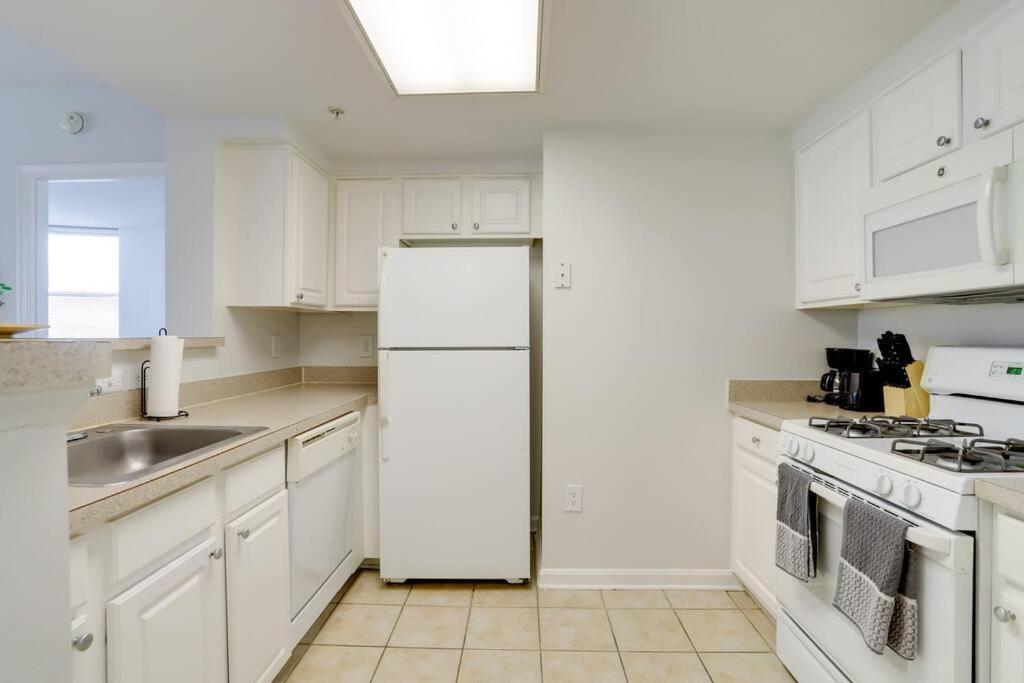 Fantastic 2 Bedroom Condo At Ballston With Gym Άρλινγκτον Εξωτερικό φωτογραφία